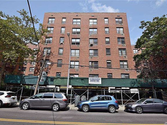 2nd image of 13815 Franklin Ave APT 118