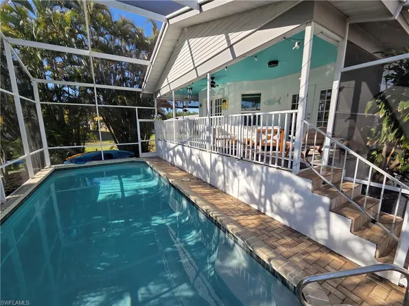 27312 Gasparilla DR, BONITA SPRINGS, FL 34135