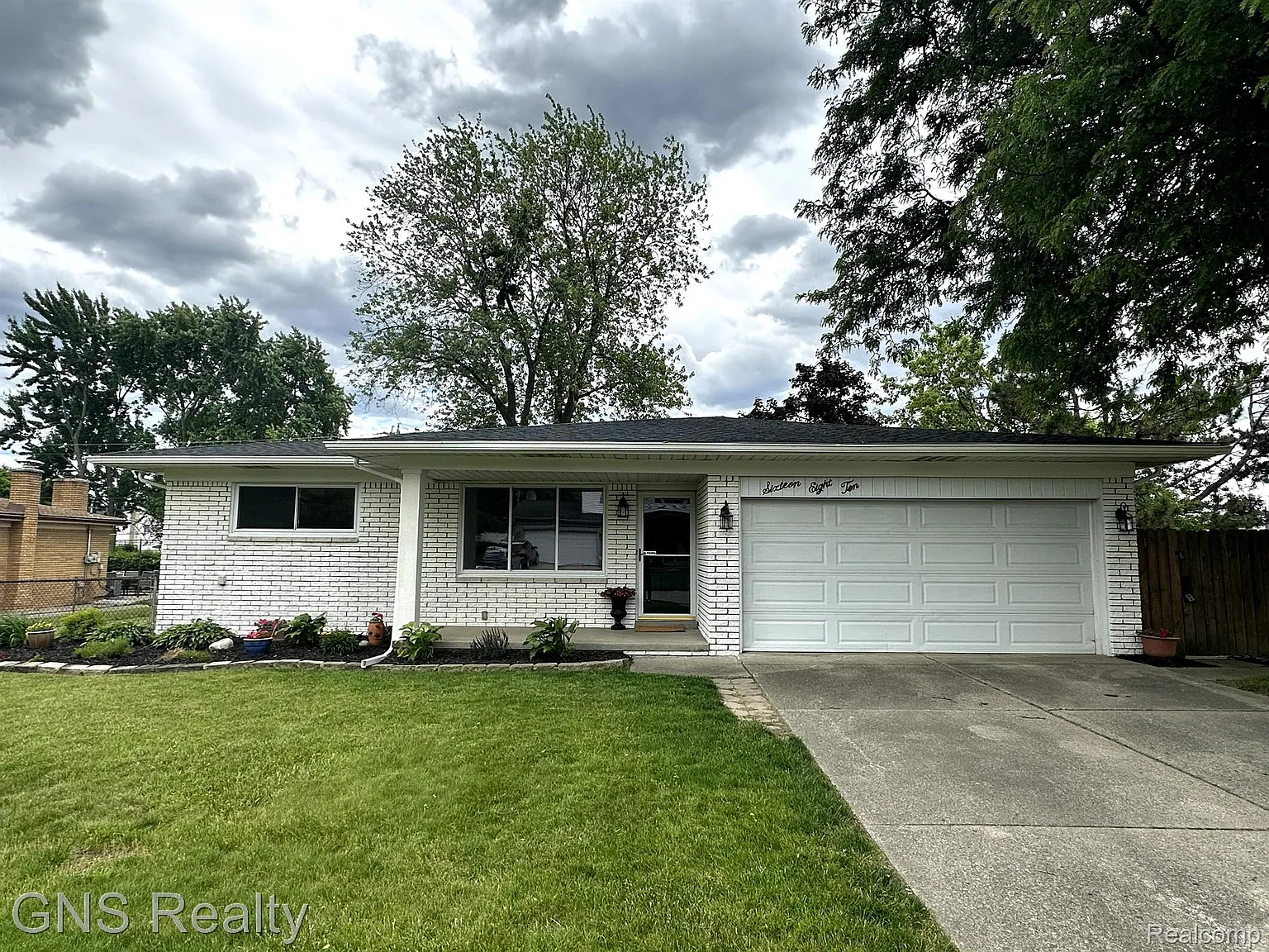16810 Tremlett Dr photo 1