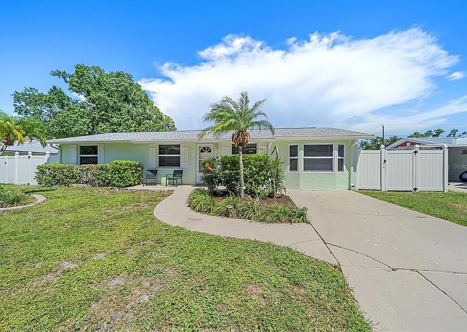 1st image of 2923 Linwood Dr