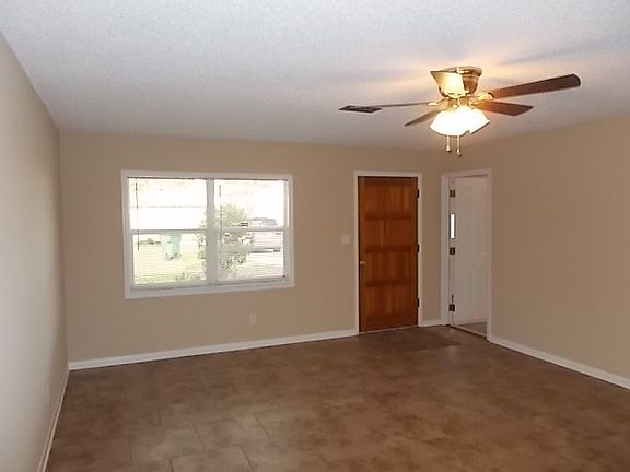 4th image of 2110 Husson Ave