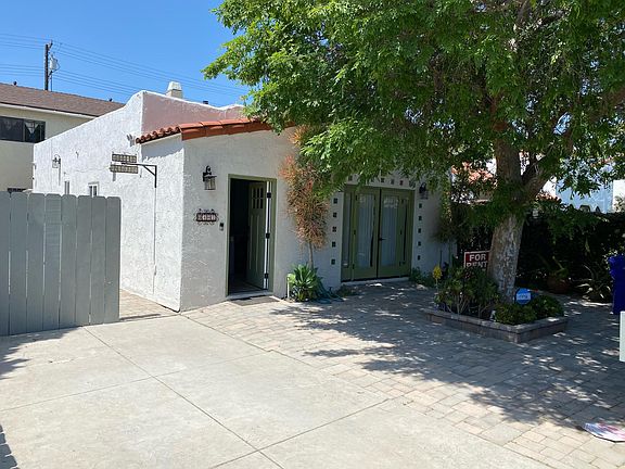 2nd image of 4442 41st St