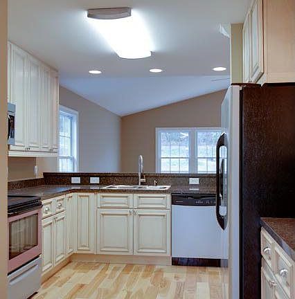 2nd image of 1167 Landon Dr