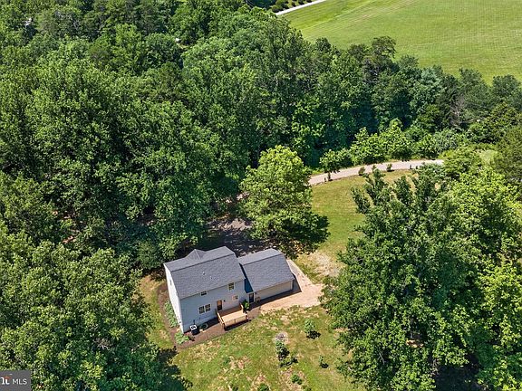 3rd image of 507 Staton Ln