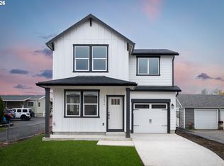 1676 Tucker Rd, Hood River, OR