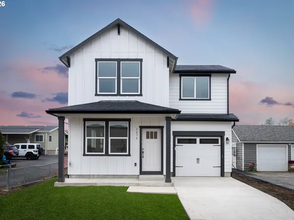 1676 Tucker Rd, Hood River, OR 97031