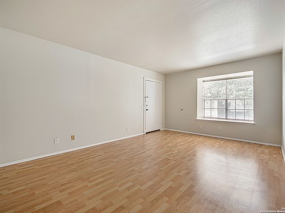 5th image of 7834 BROADWAY #207
