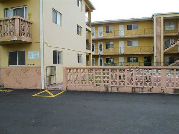 5th image of 2330 NW 11th St APT 48