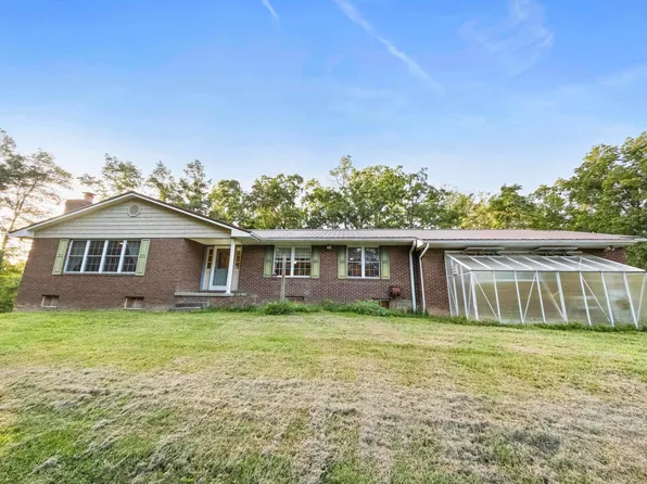 693 Fox Run Rd, Grayson, KY 41143