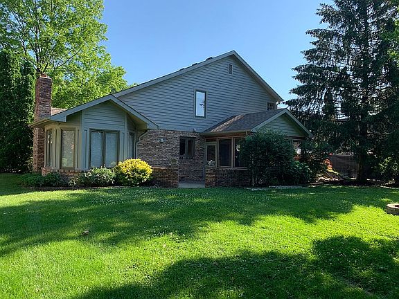 2nd image of 370 Nottinghill Ct