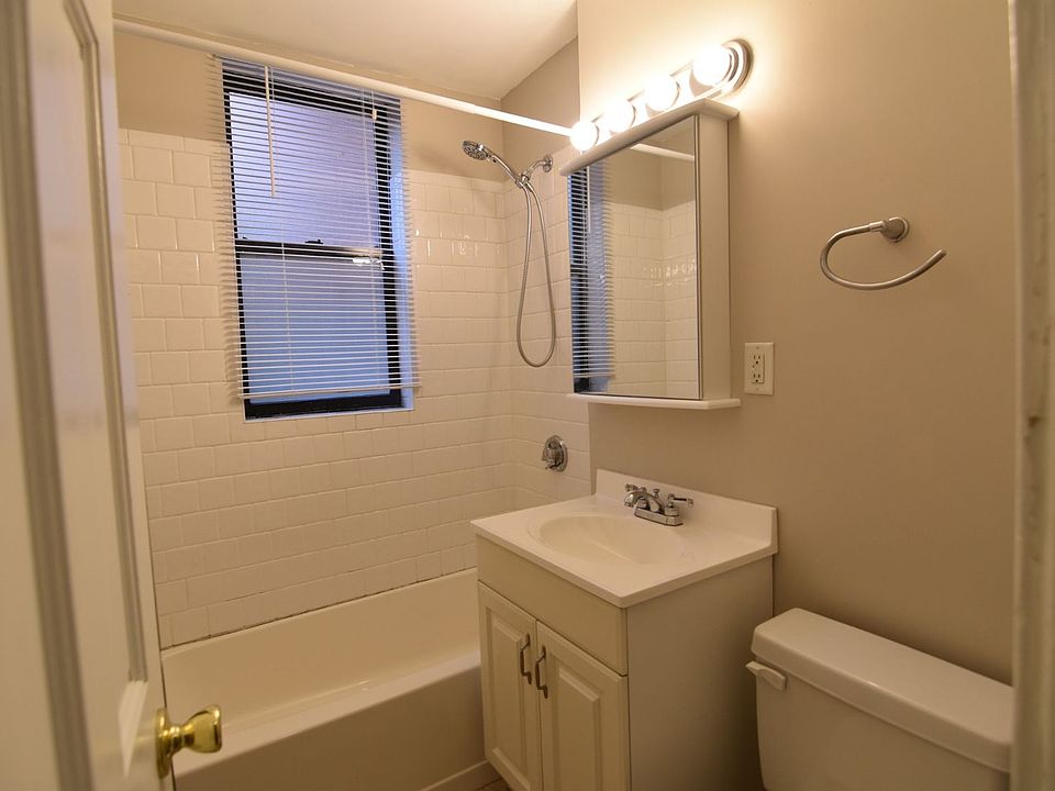 2nd image of 64 Queensberry St #116