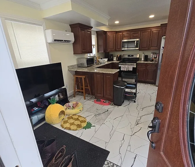 536 Walnut St #1 — Photo 7