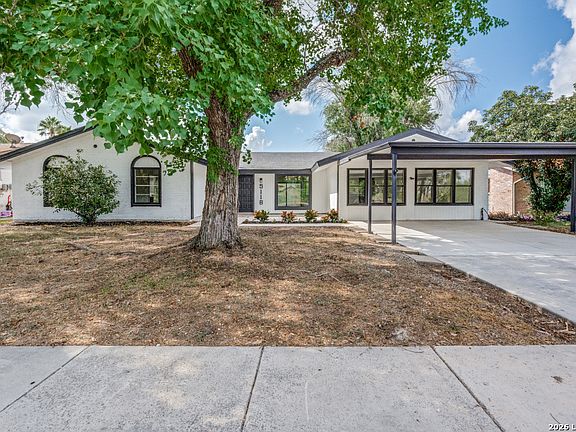 3rd image of 5118 GAWAIN DR