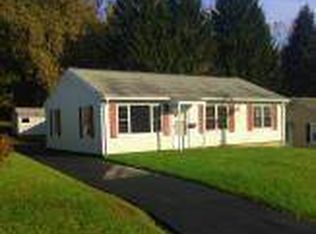 15 Manchester Ave, Pittsfield, MA 01201