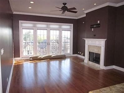 2nd image of 2238 W Belmont Ave Unit 4C