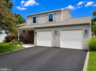 21 Alscot Ln, Langhorne, PA 19047