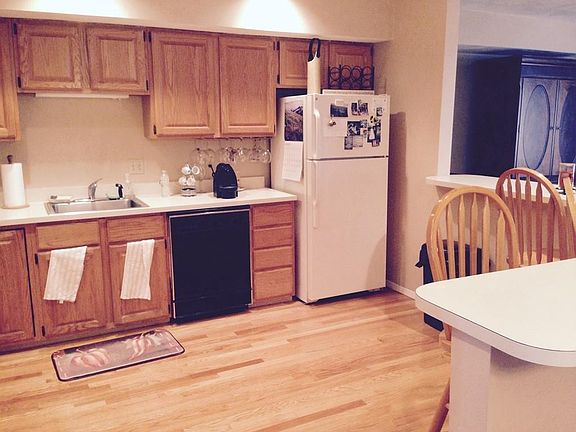 2nd image of 18 Carriage Hill Ln