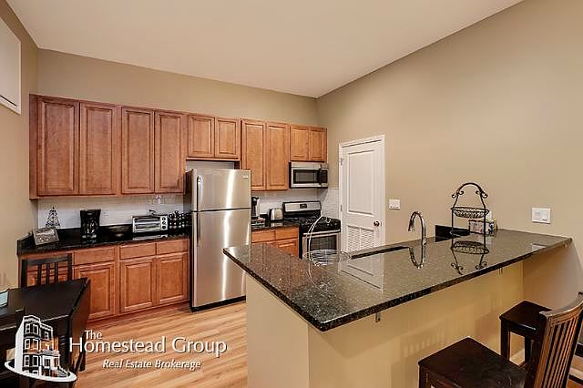 1st image of 3223 N Sheffield Ave #5REAST