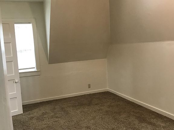 5th image of 123 W Birch St APT 3