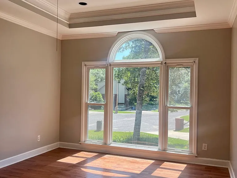 601 Southdale Cir — Photo 23