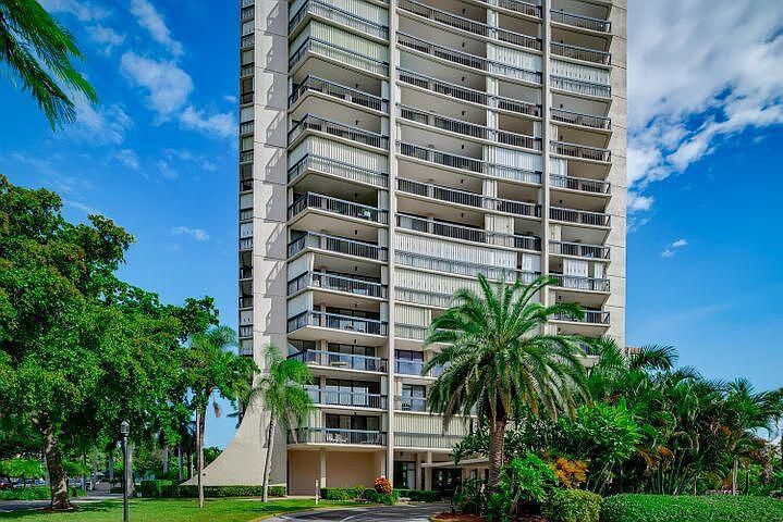 1st image of 2425 Presidential Way APT 504