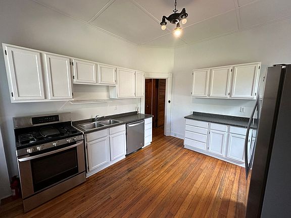 3rd image of 84-86 W 2nd Ave