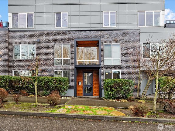 2nd image of 2901 S Jackson Street #101