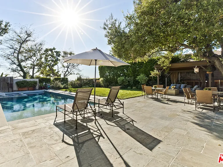 2855 Club Dr — Photo 45