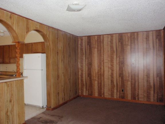 3rd image of 5850 Lacombe Ave