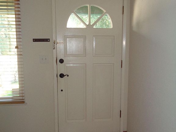 3rd image of 5117 Derek Dr