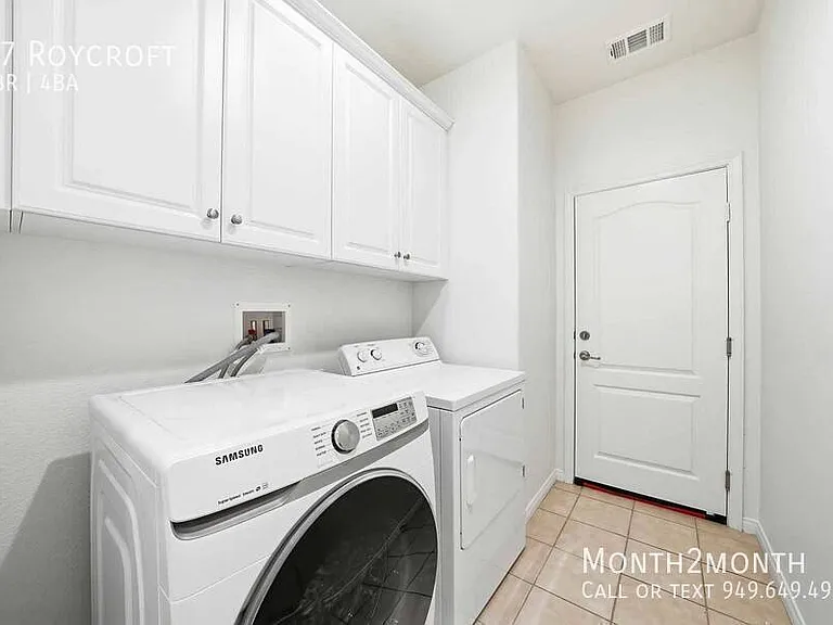 37 Roycroft — Photo 35