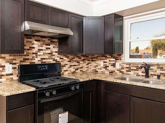 3rd image of 8553 Danube Cir