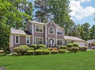 1068 Shadow Lake Dr, Lithonia, GA 30058