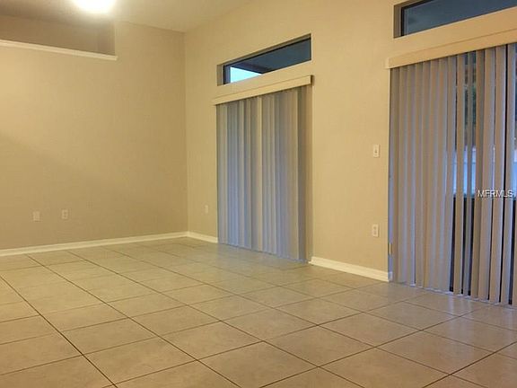 3rd image of 12198 Blackheath Cir