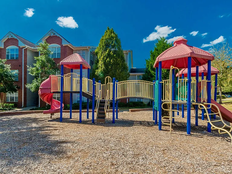 Riverstock Apartments — Photo 20