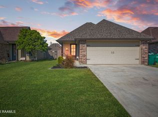 105 Adler Pl, Youngsville, LA 70592