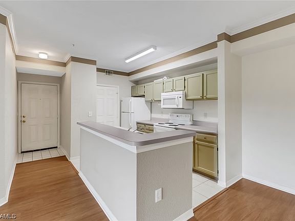 5th image of 11530 Villa Grand APT 1116