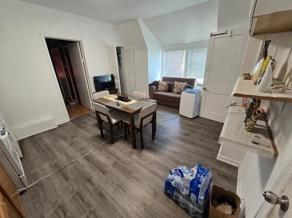 251 Highland Avenue image 18 of 34