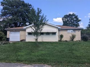 14395 Elizabeth Dr, Irwin, PA 15642
