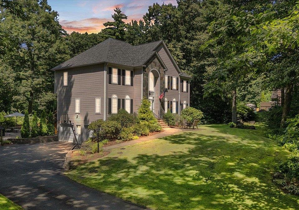 1st image of 12 Glenwood Road