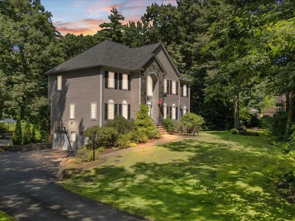 12 Glenwood Road, Windham, NH 03087-1162