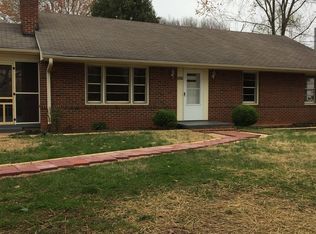 2412 Old Forest Rd, Lynchburg, VA 24501