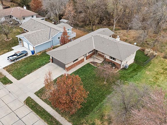 2nd image of 1960 Fairchild Dr