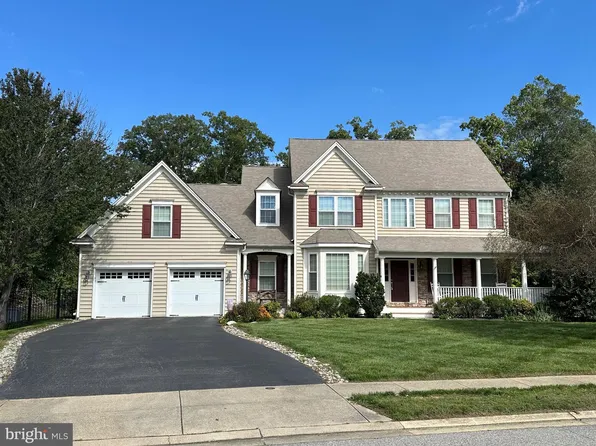 45140 Woodhaven Dr, California, MD 20619