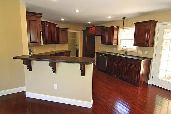 5th image of 2506 Copperfield Ct
