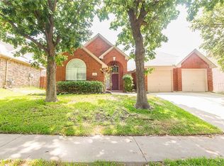 7904 Rogue River Trl, Fort Worth, TX 76137