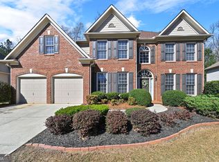 3945 Summit Gate Dr, Suwanee, GA 30024