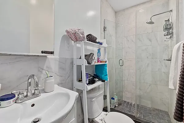 Rented by Dalan Rentals | media 15