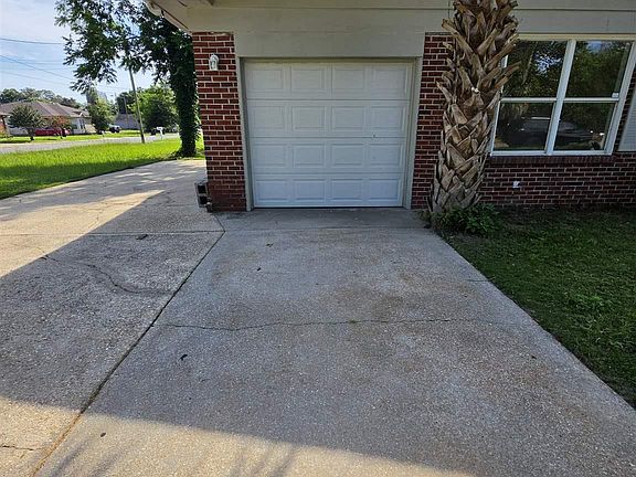 3rd image of 3131 N 10th Ave