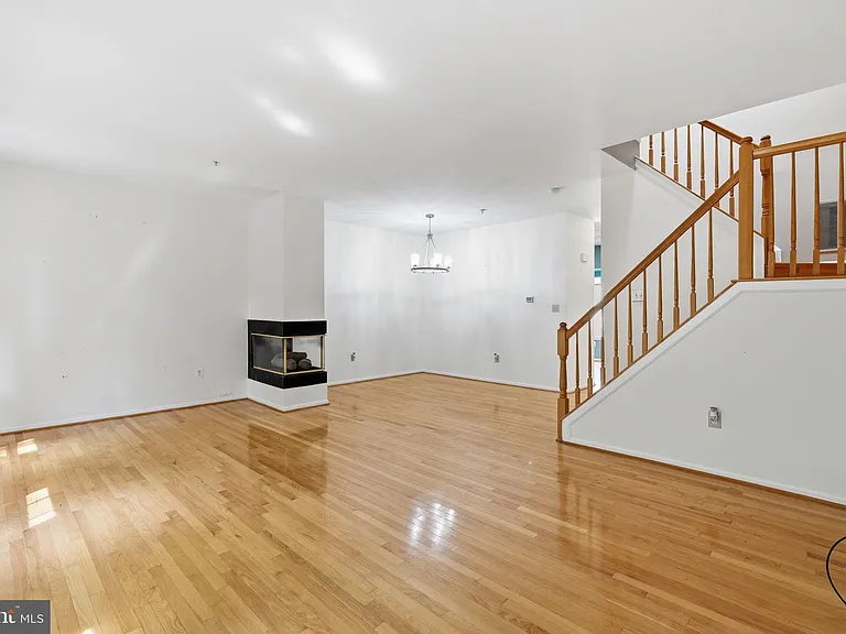 7827 Quill Point Dr — Photo 4